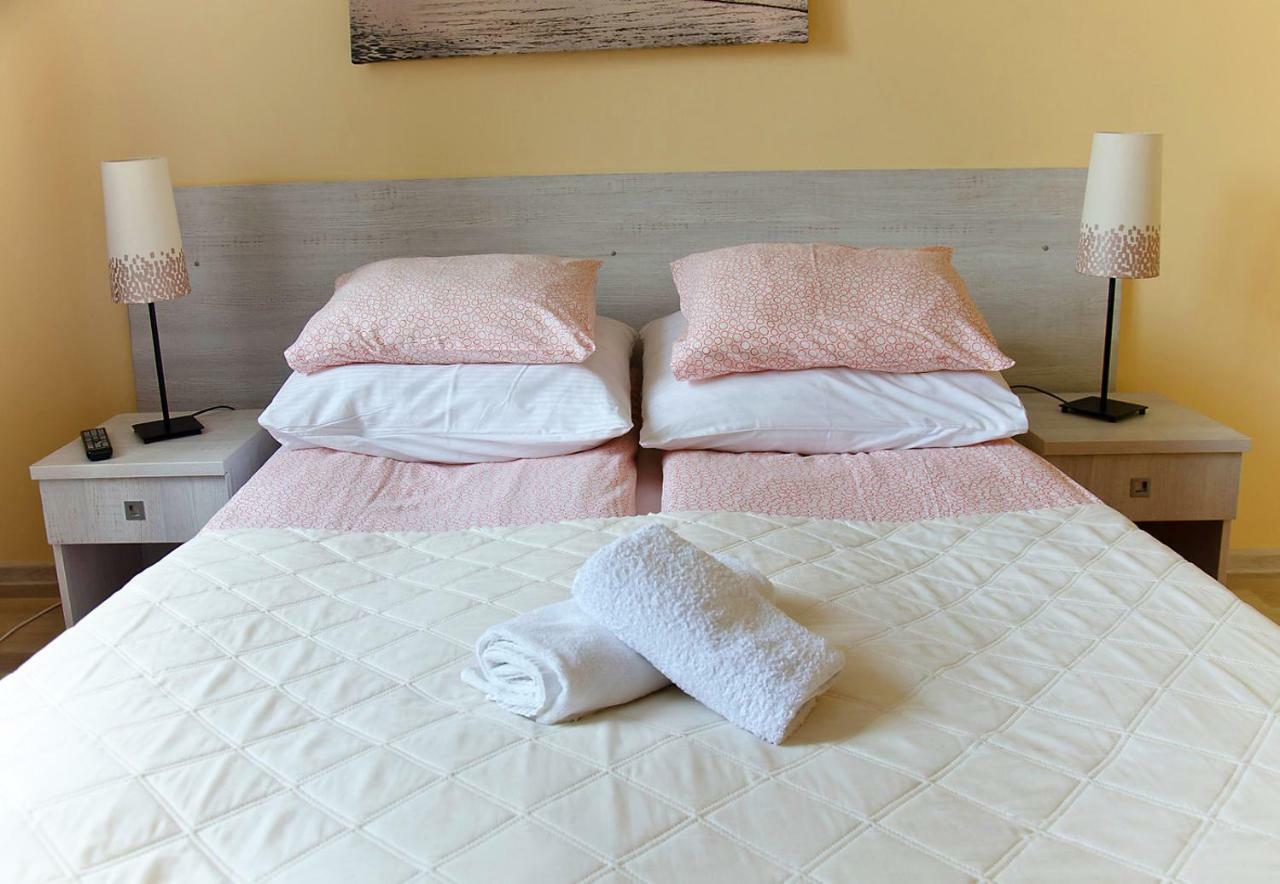 Władysławowo Altona Bed & Breakfast エクステリア 写真